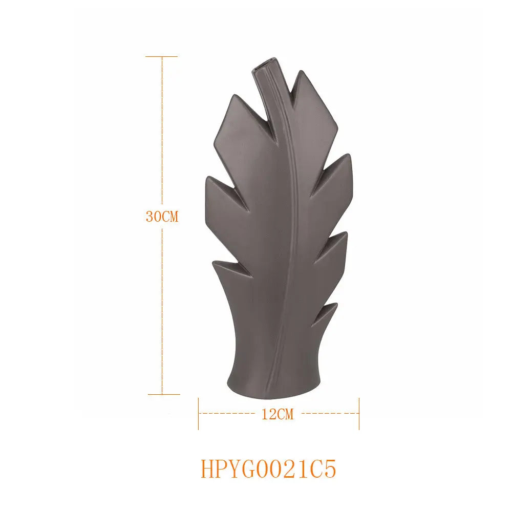 Exhibition Hall Entrance Matte Ceramic Art Vase Londecor