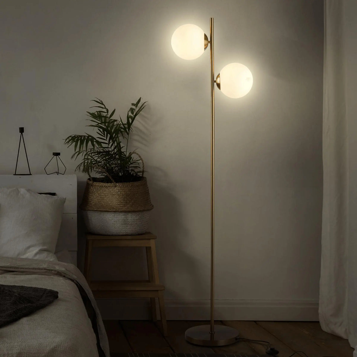Glass Shade Floor Lamp Modern Decorative w/ Floor Switch - Londecor