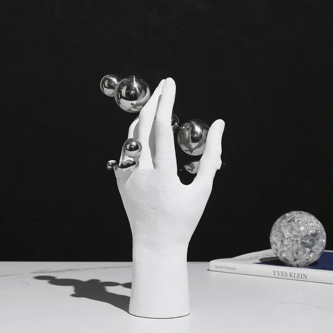 Light Luxury Creative Hand Shape Londecor