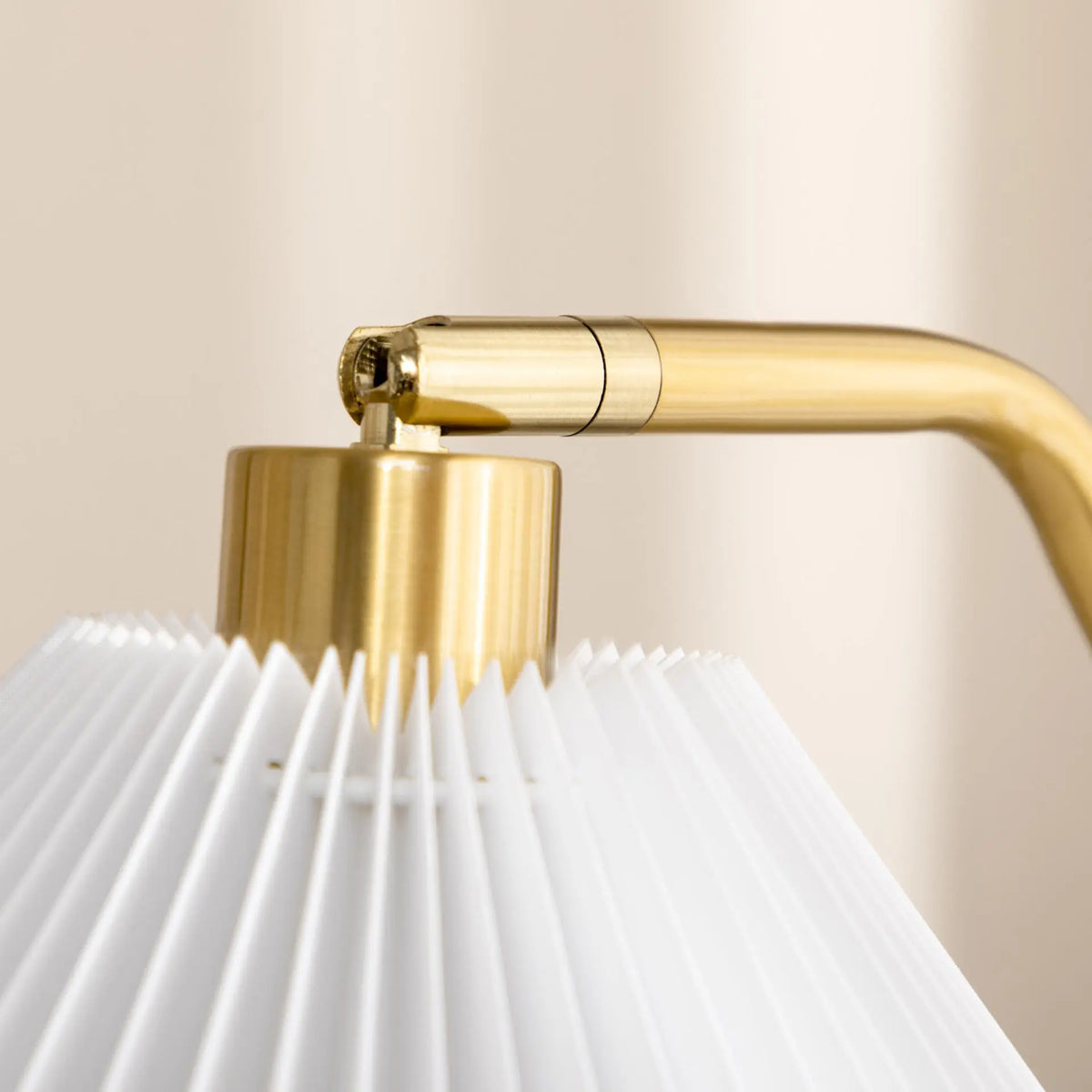 Modern Floor Lamps. Londecor