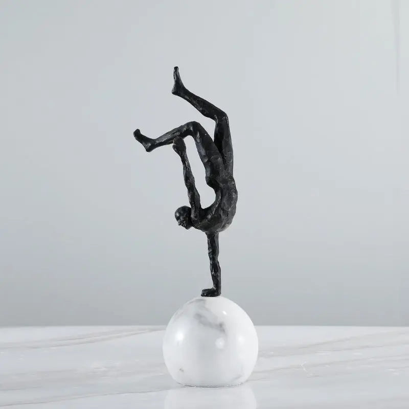 Modern Marble Table Decoration – Black and White Metal Ornament for Home & Hotel Décor