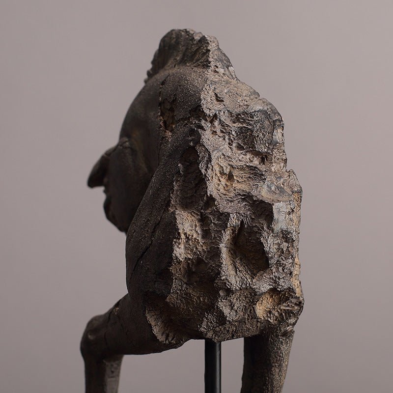 Antique Horse Ornament Londecor