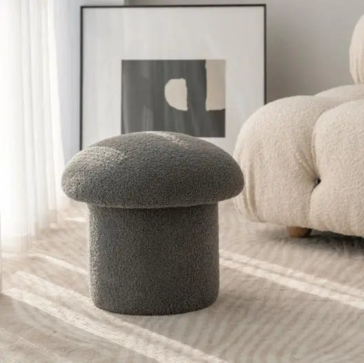 Minimalist Solid Elbow Chair - Londecor