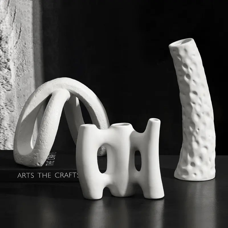 Modern Ceramic Vase - Creative Living Room Decoration Londecor