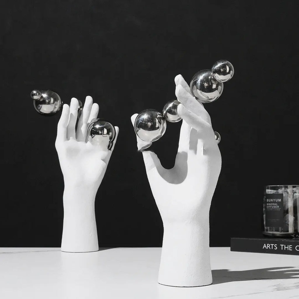 Light Luxury Creative Hand Shape Londecor