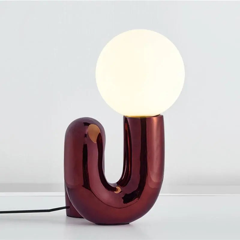 Celebrity Resin Table Lamp - Londecor