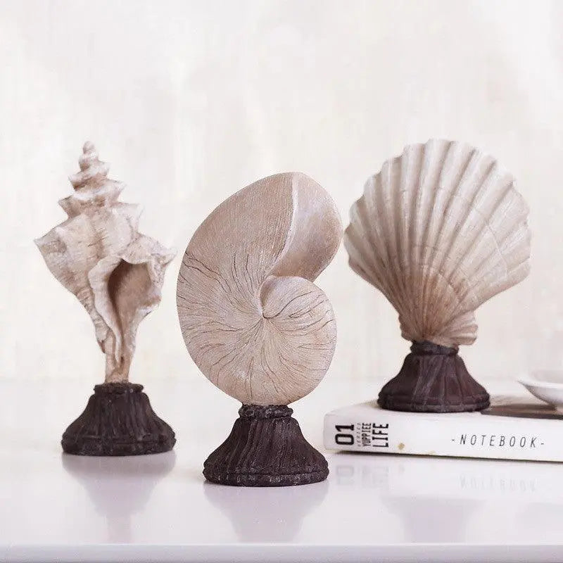 Resin Shell Ornament-Beach House - Londecor