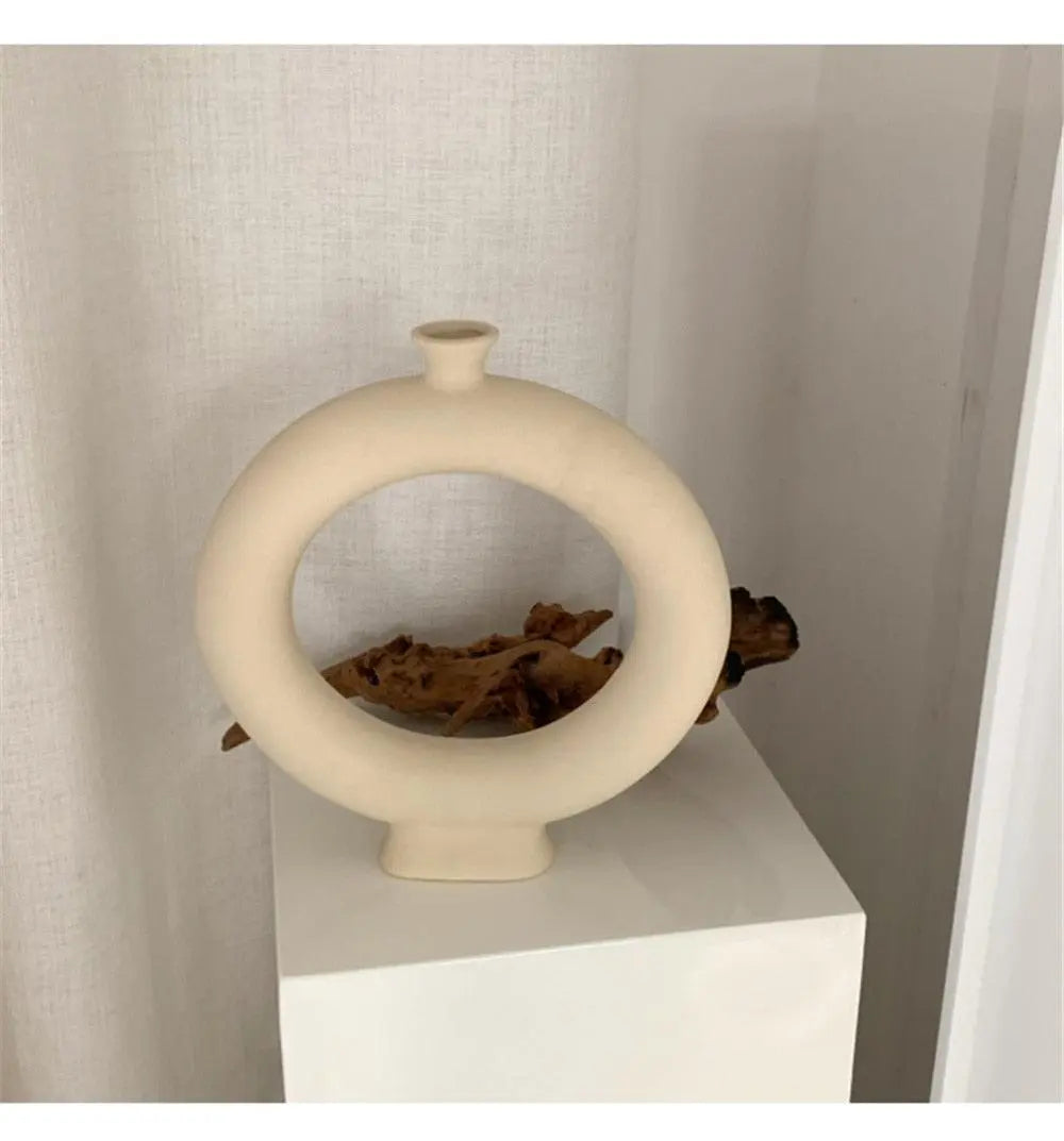 Ceramic Nordic Vases. - Londecor